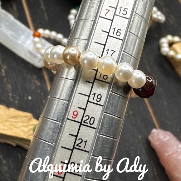 Beaded pearl ring and gemstone - Picture 2 of 4